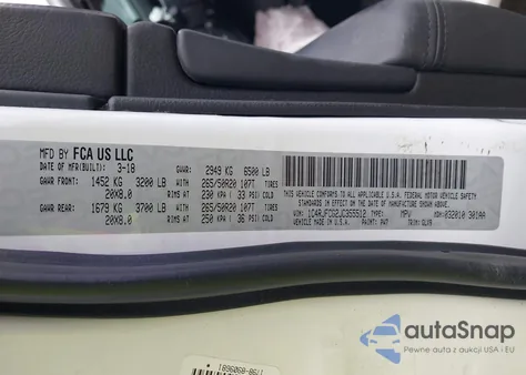 2018 Jeep Grand Cherokee Overland 4X4 из США, поврежденный, VIN 1C4RJFCG2JC355512